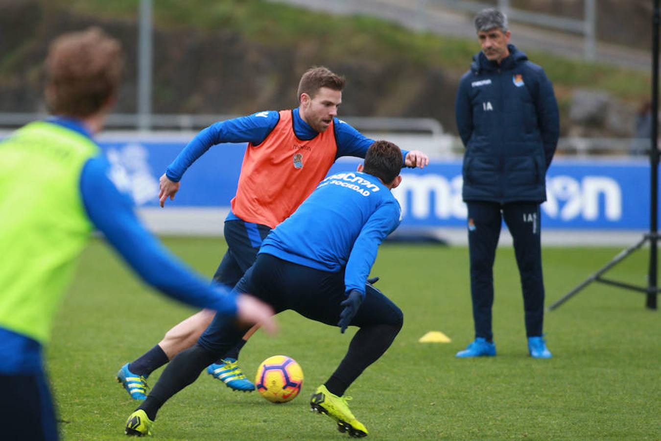 Navas y el portero Unai Agirre han sido las novedades en una sesión en la que no ha estado Moyá. 