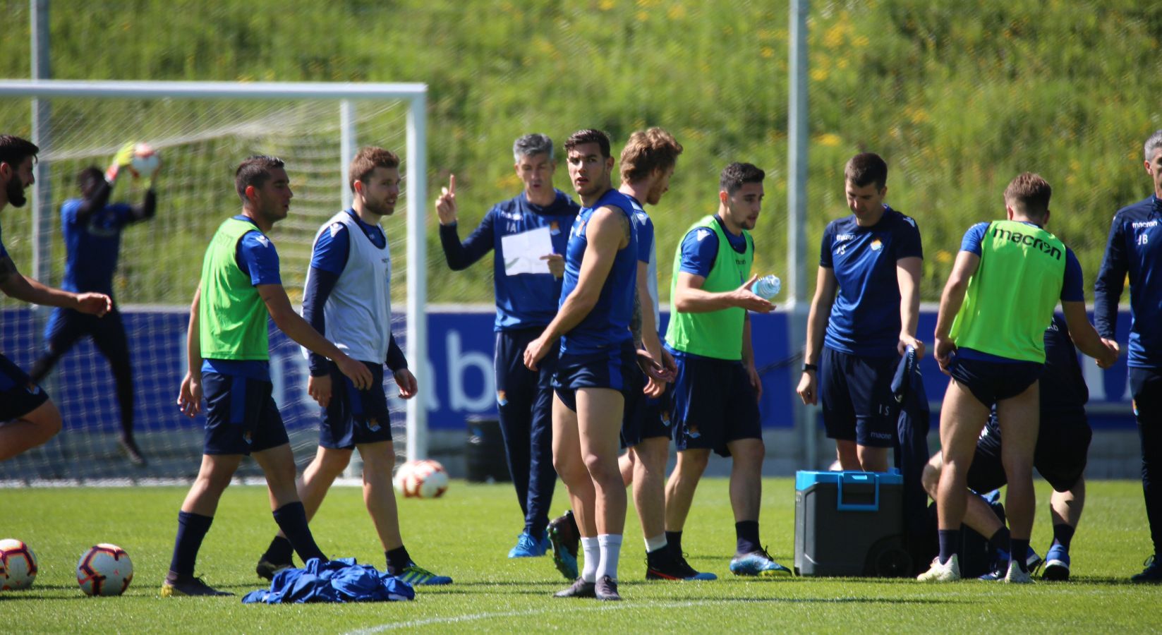 La Real Sociedad ha vuelto a los entrenamientos este lunes tras la victoria ante el Getafe en Anoeta. Illarramendi, Zurutuza y Llorente han entrenado con el grupo.