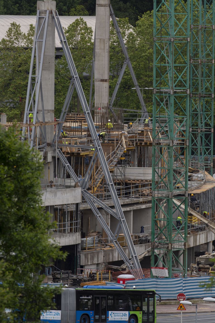 Fotos: Sin fútbol, las obras de Anoeta aceleran