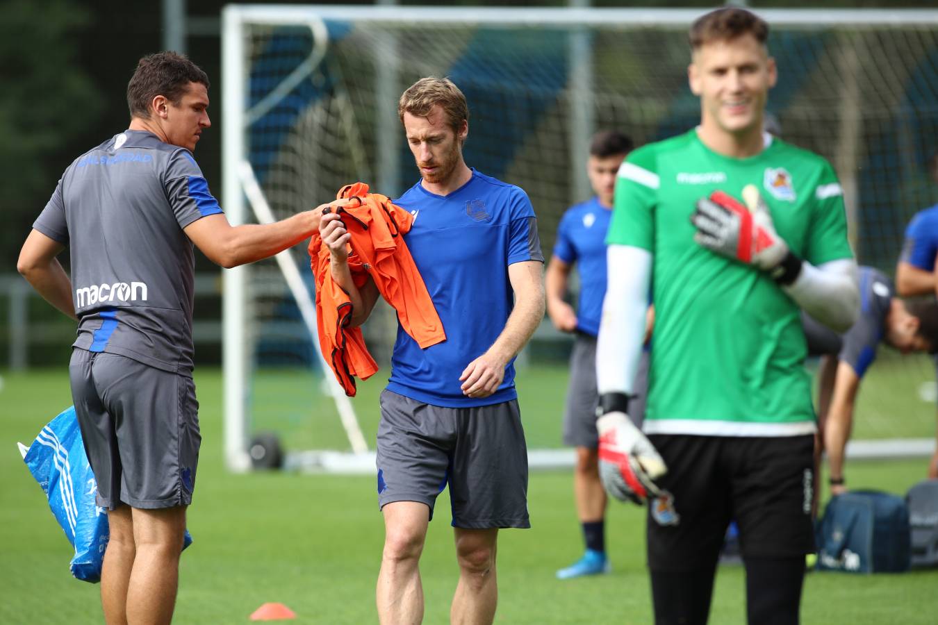 Tras el triunfo de la Real Sociedad en el nuevo Anoeta frente al Atlético de Madrid, el equipo ha vuelto a entrenarse en Zubieta. 