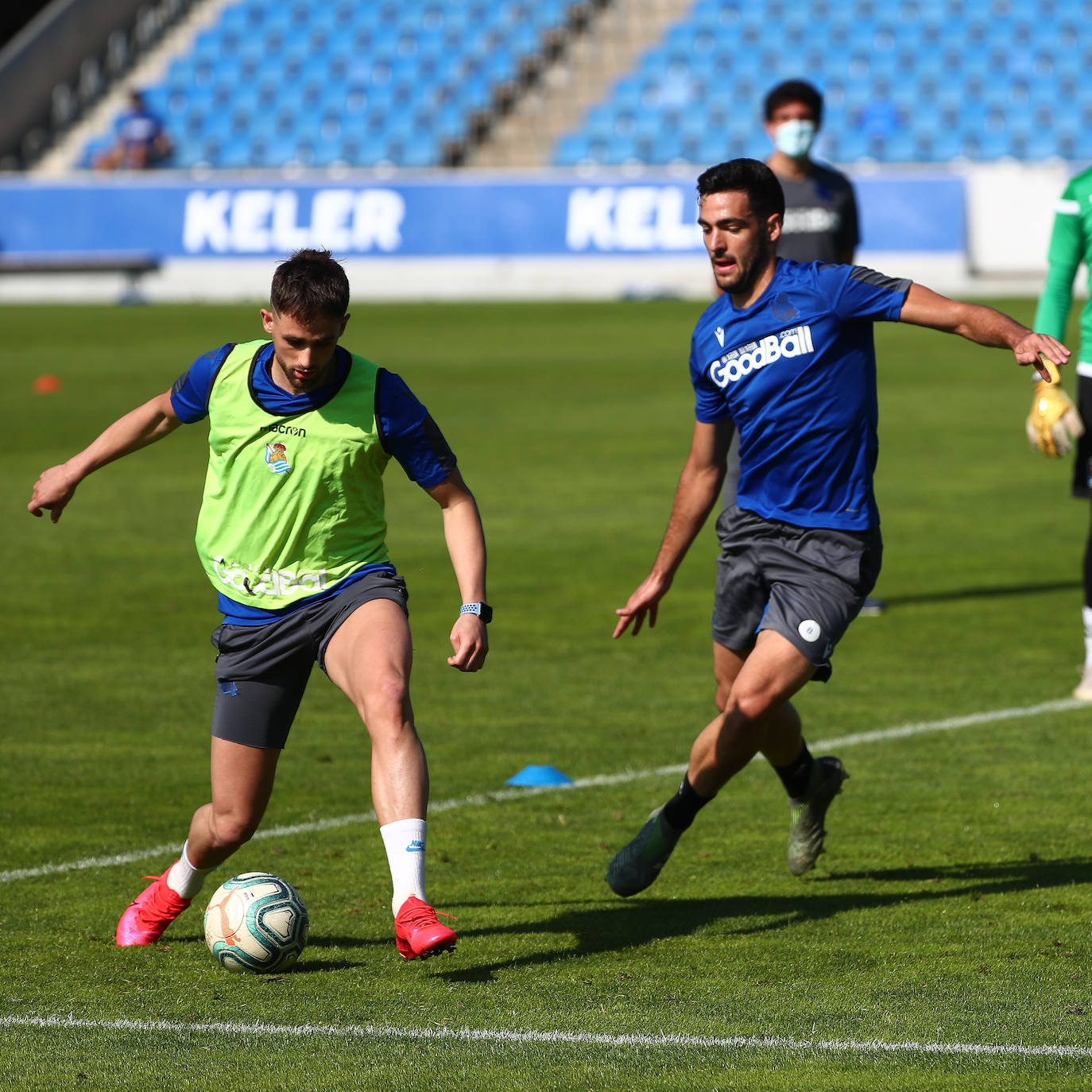 Fotos: La Real Sociedad intensifica el ritmo de trabajo