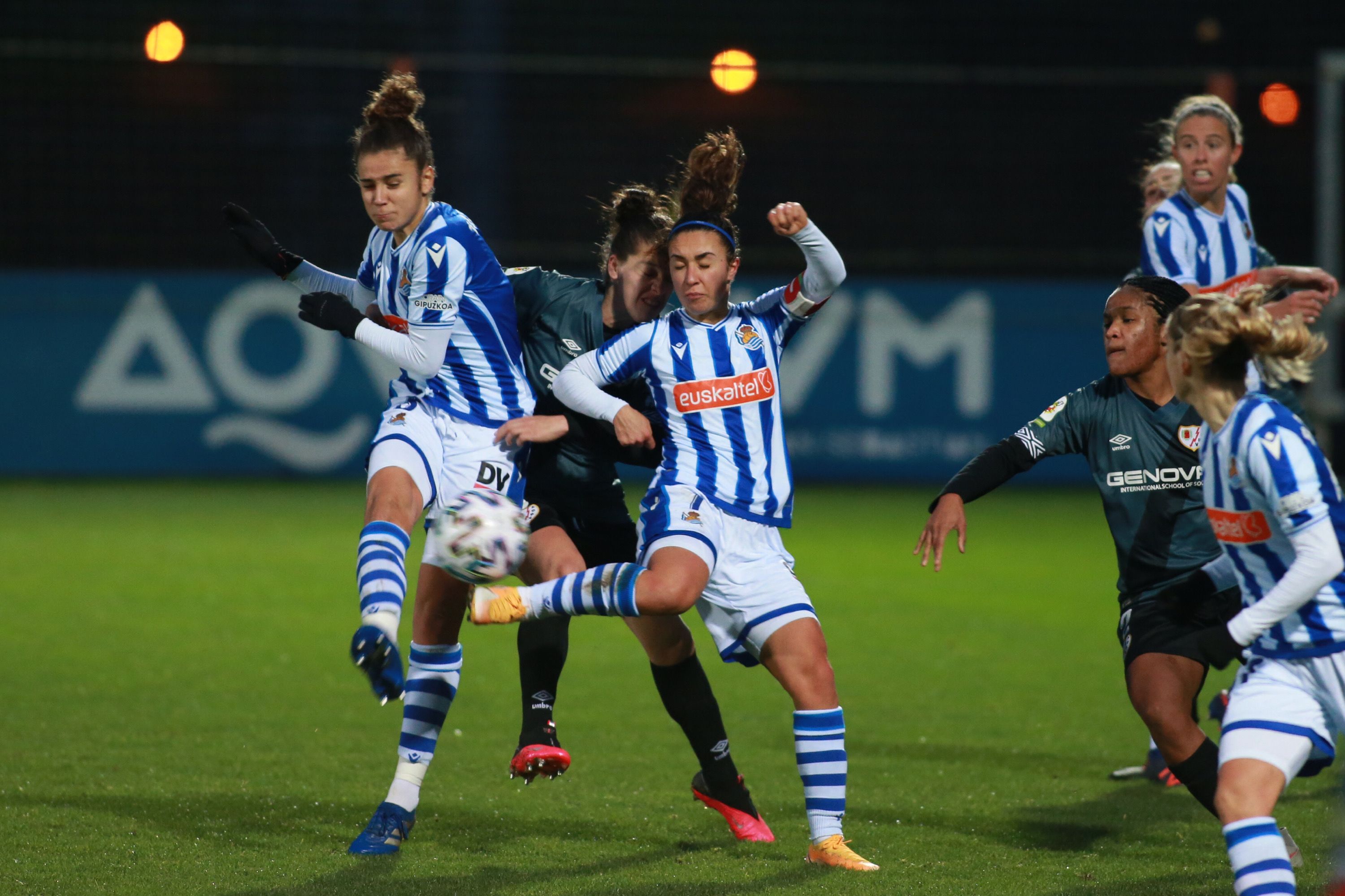 Las jugadoras de Natalia Arroyo superaron 2-0 al equipo madrileño después de completar un gran encuentro