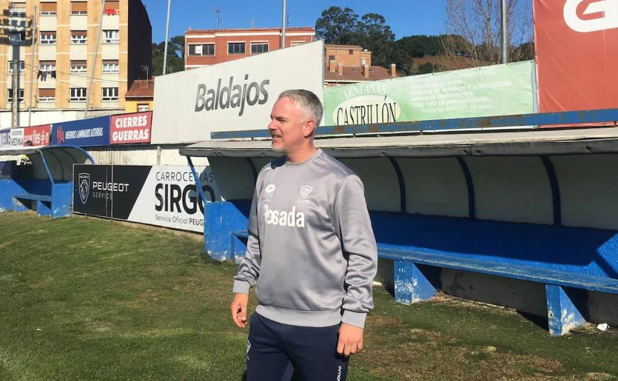Sergio Boris es hoy integrante del cuerpo técnico del Marino de Luanco.