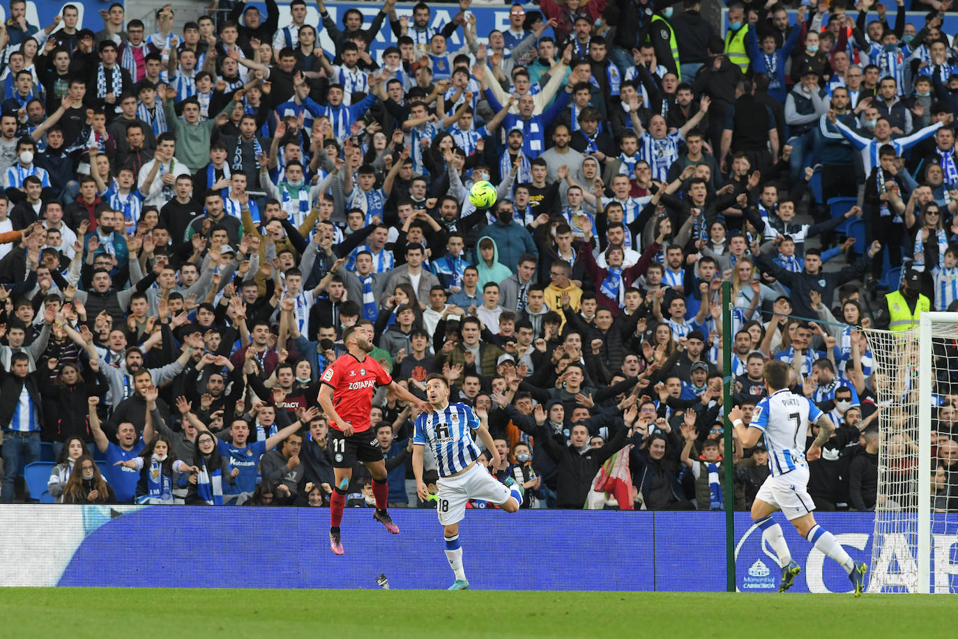 Fotos: Las mejores imágenes del Real Sociedad y el Alavés