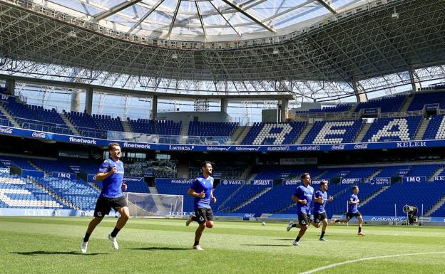 Un entrenamiento abierto al público más de dos años después