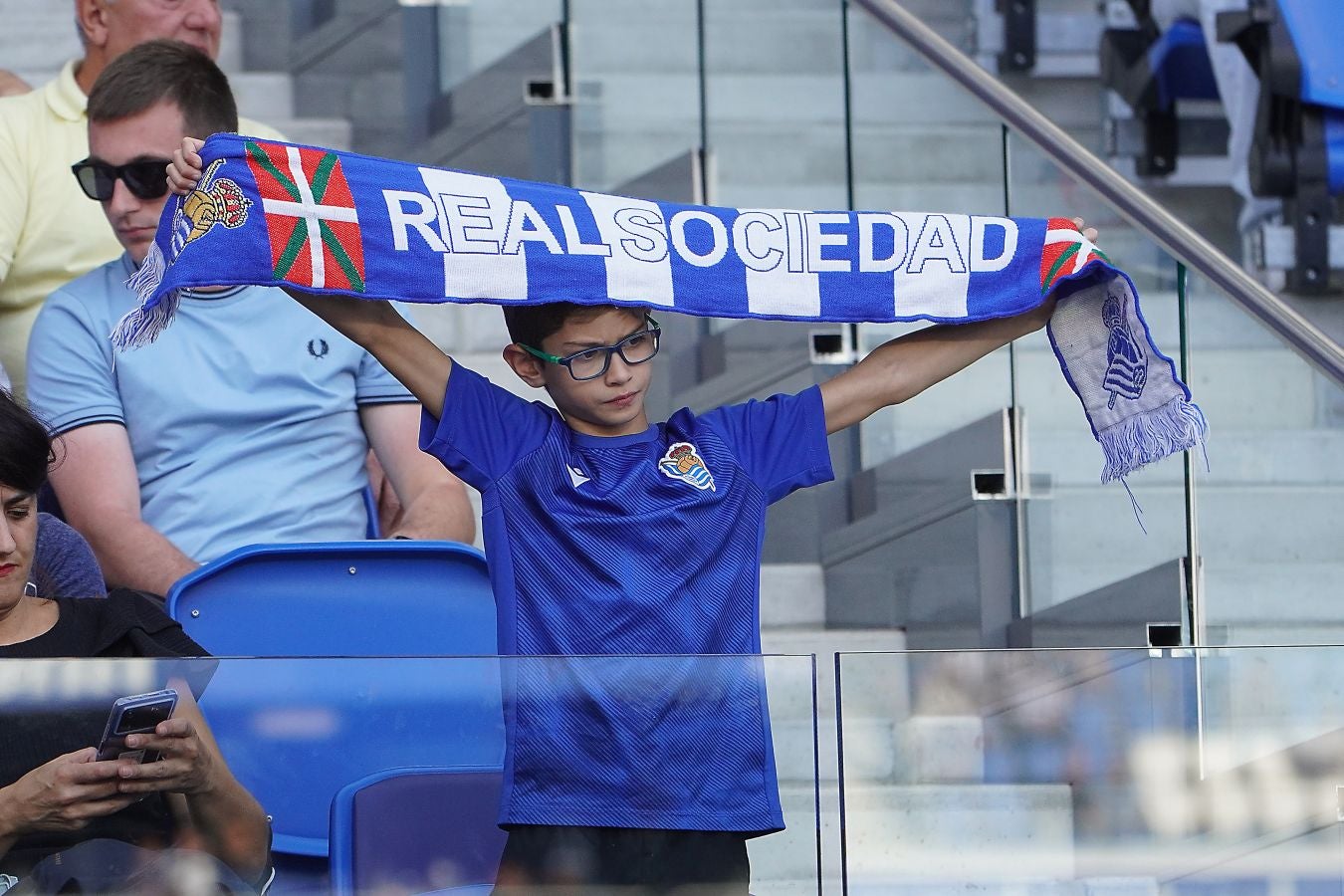 Fotos: ¿Has estado en el Reale Arena? Búscate en la grada