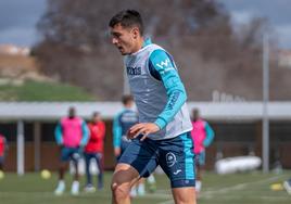 Jon Karrikaburu durante un entrenamiento con el Leganés.
