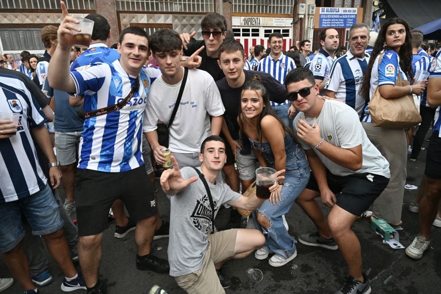 Ambiente magnífico en la previa del Real Sociedad-Athletic