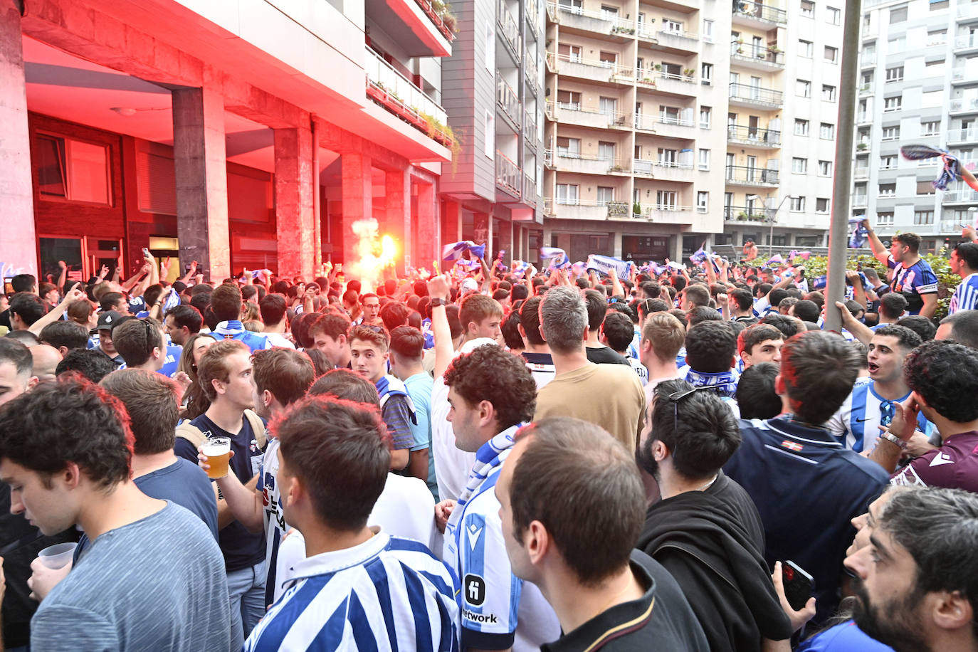 Ambiente magnífico en la previa del Real Sociedad-Athletic