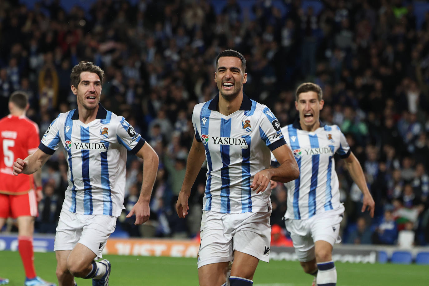 La mejores imágenes del Real Sociedad - Benfica