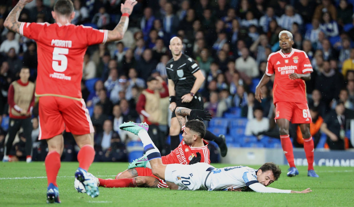 La mejores imágenes del Real Sociedad - Benfica