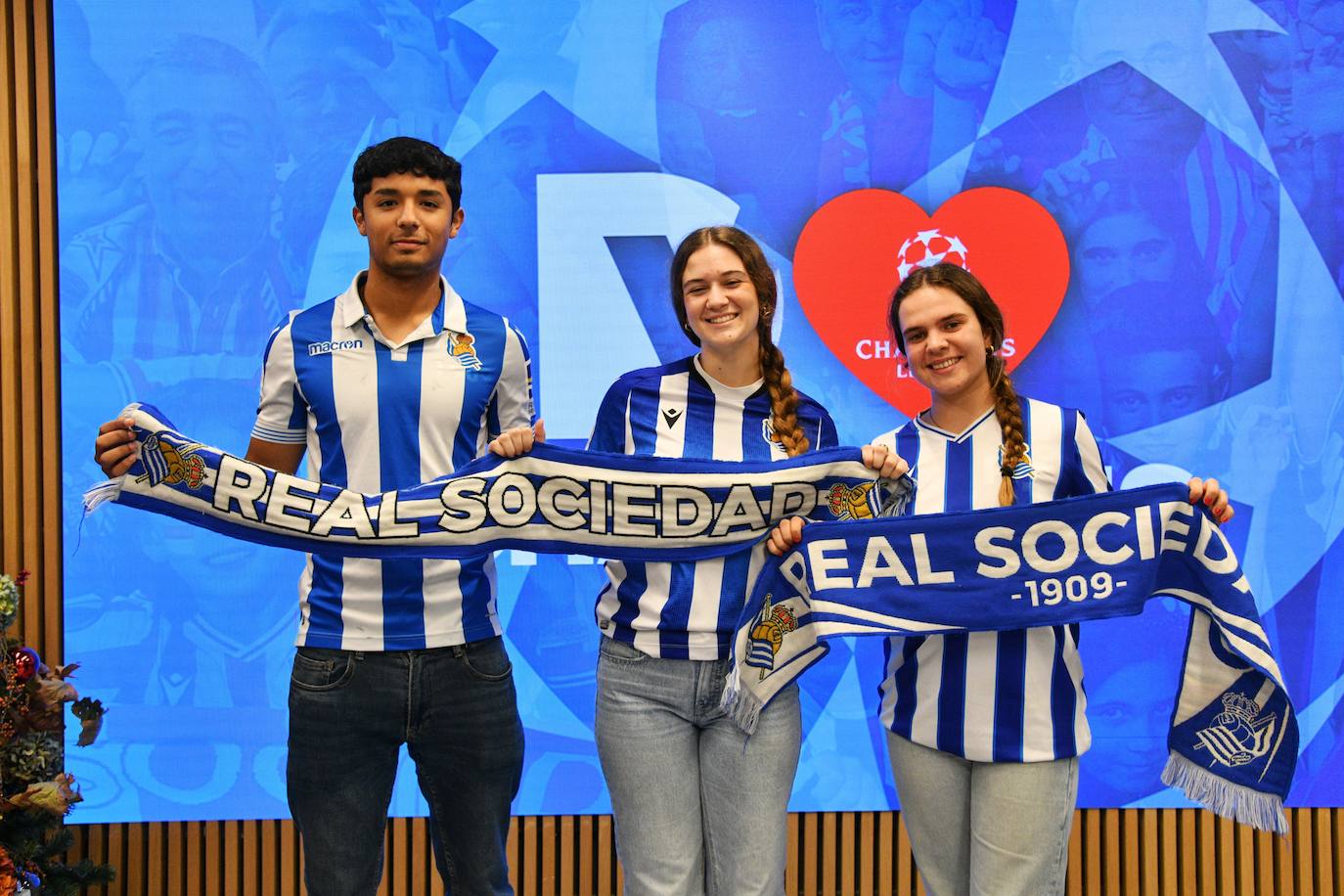 Diego May, Karla Artola y Gabriela Merino.