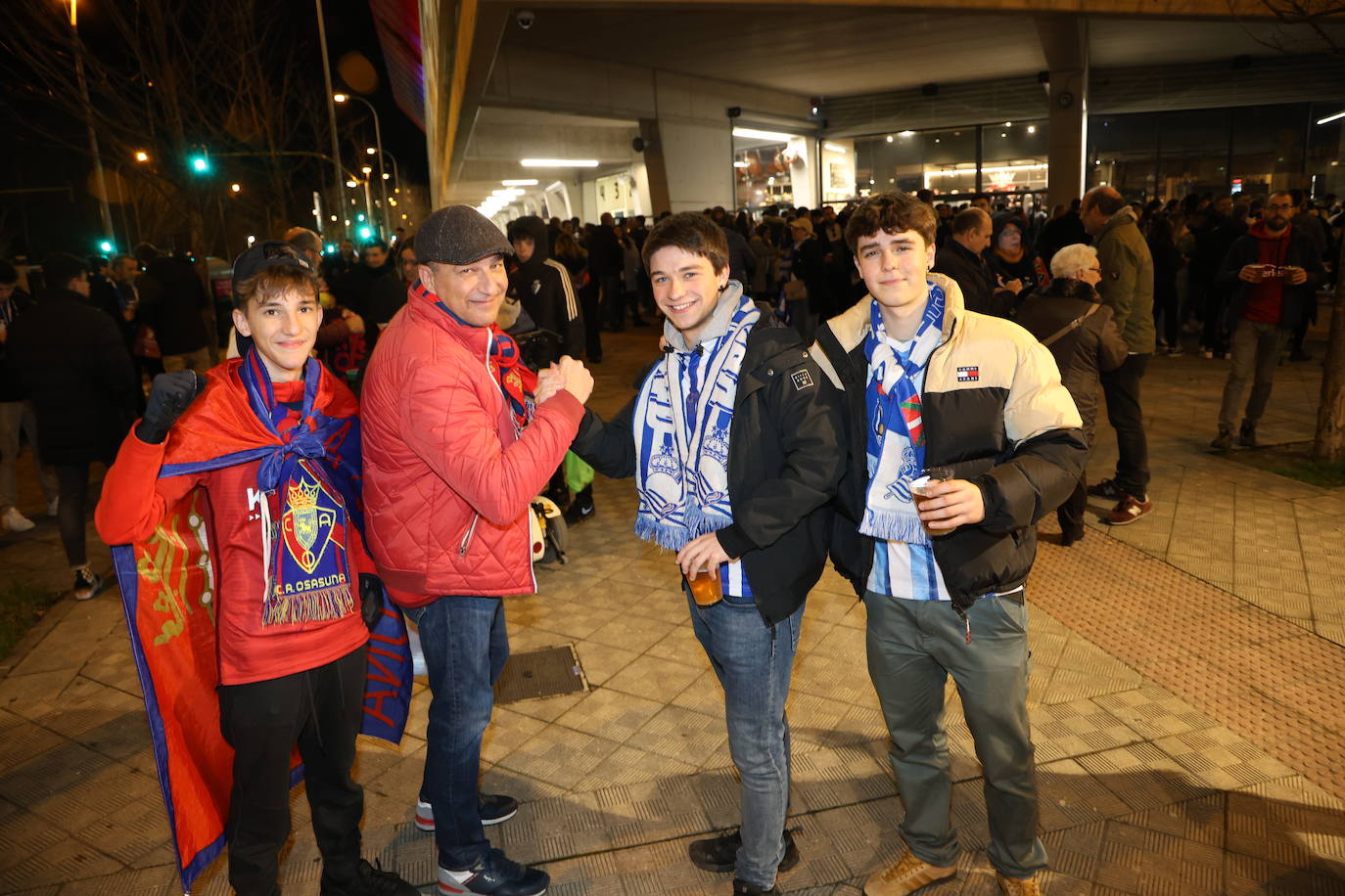 La afición de la Real no deja solo a su equipo