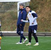 Imanol cuida a la plantilla en Zubieta