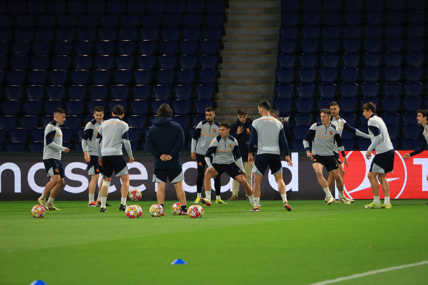 Las imágenes del entrenamiento de la Real Sociedad en el Parque de los Príncipes