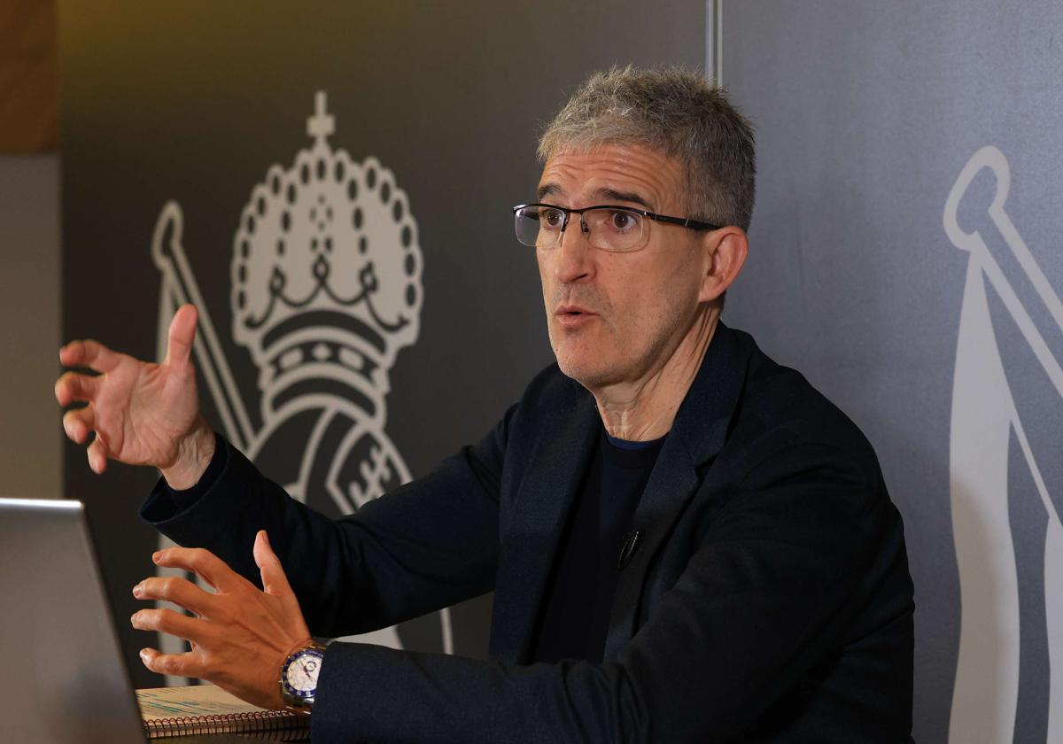 Roberto Olabe, sobre las bajas: «Si no compitiéramos en tres competiciones, quizás estaríamos mejor, pero es lo que queremos»