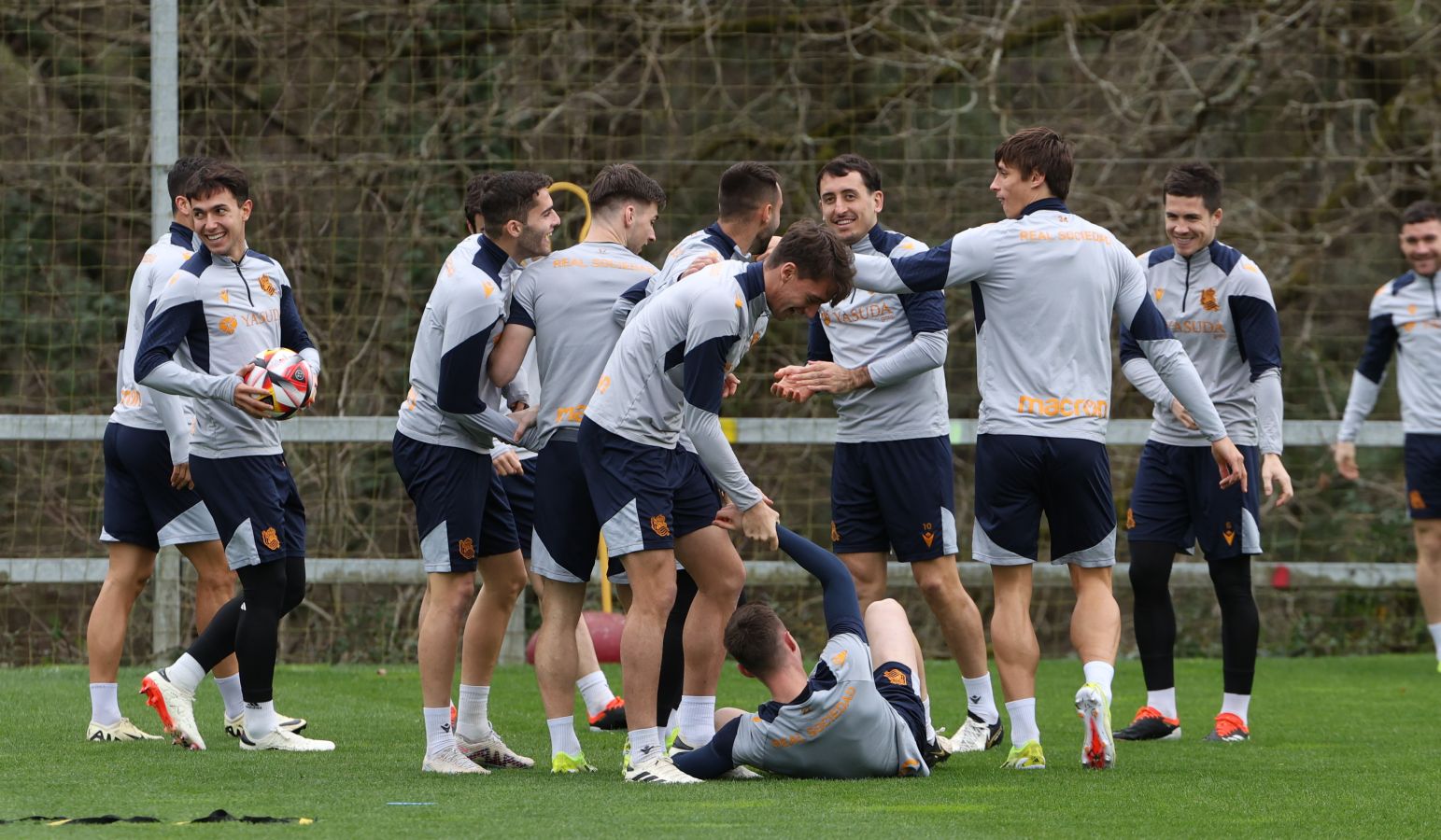 El último entrenamiento de la Real, en imágenes