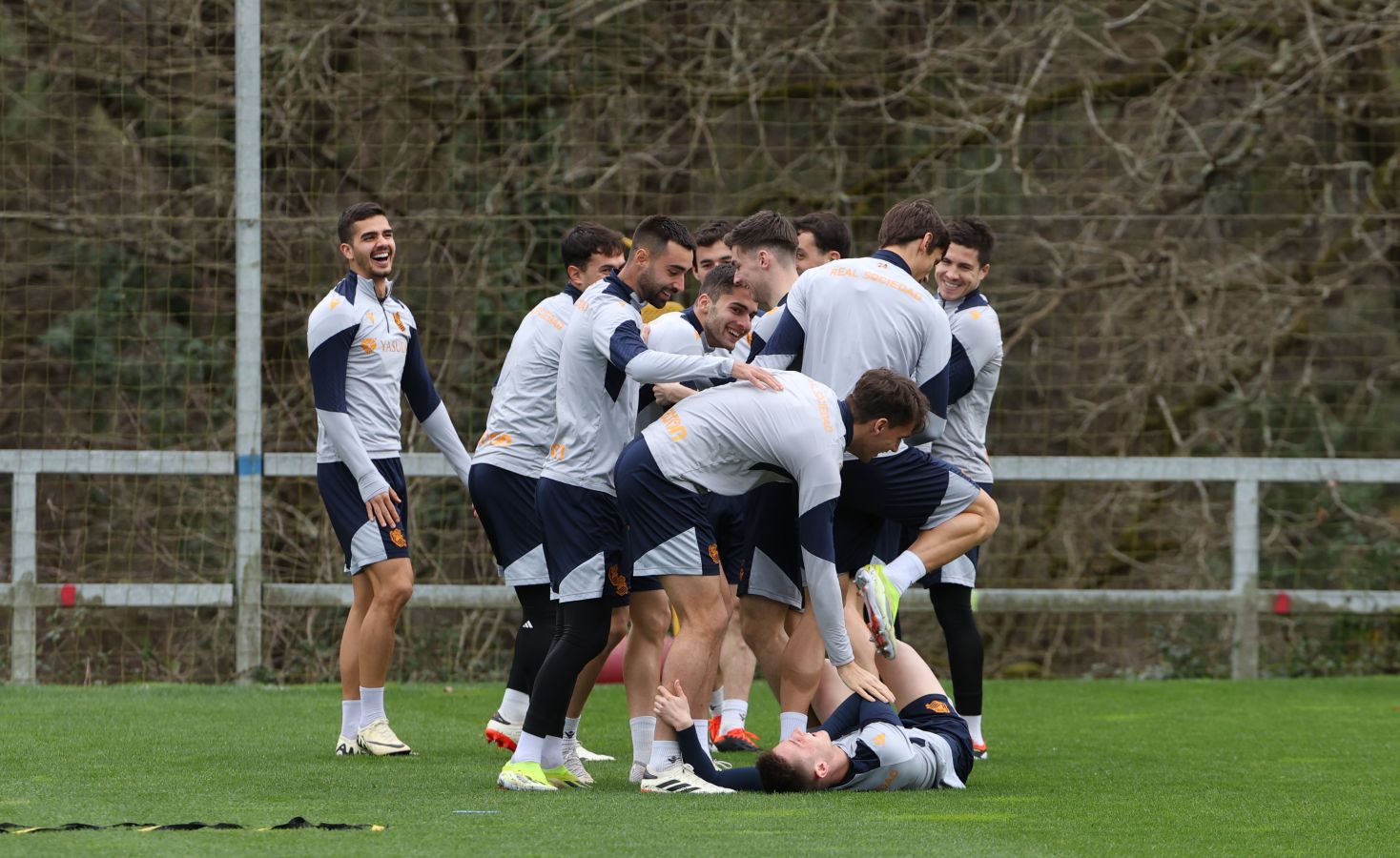 El último entrenamiento de la Real, en imágenes