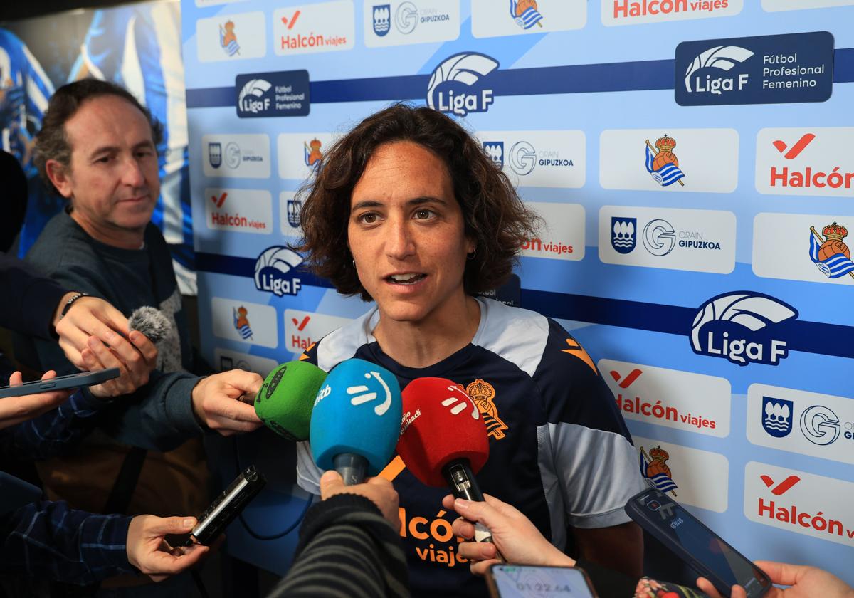 Natalia Arroyo, este jueves en la zona mixta de Anoeta.