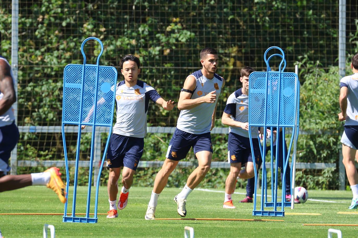 La Real entrena en Zubieta antes de medirse al Barcelona