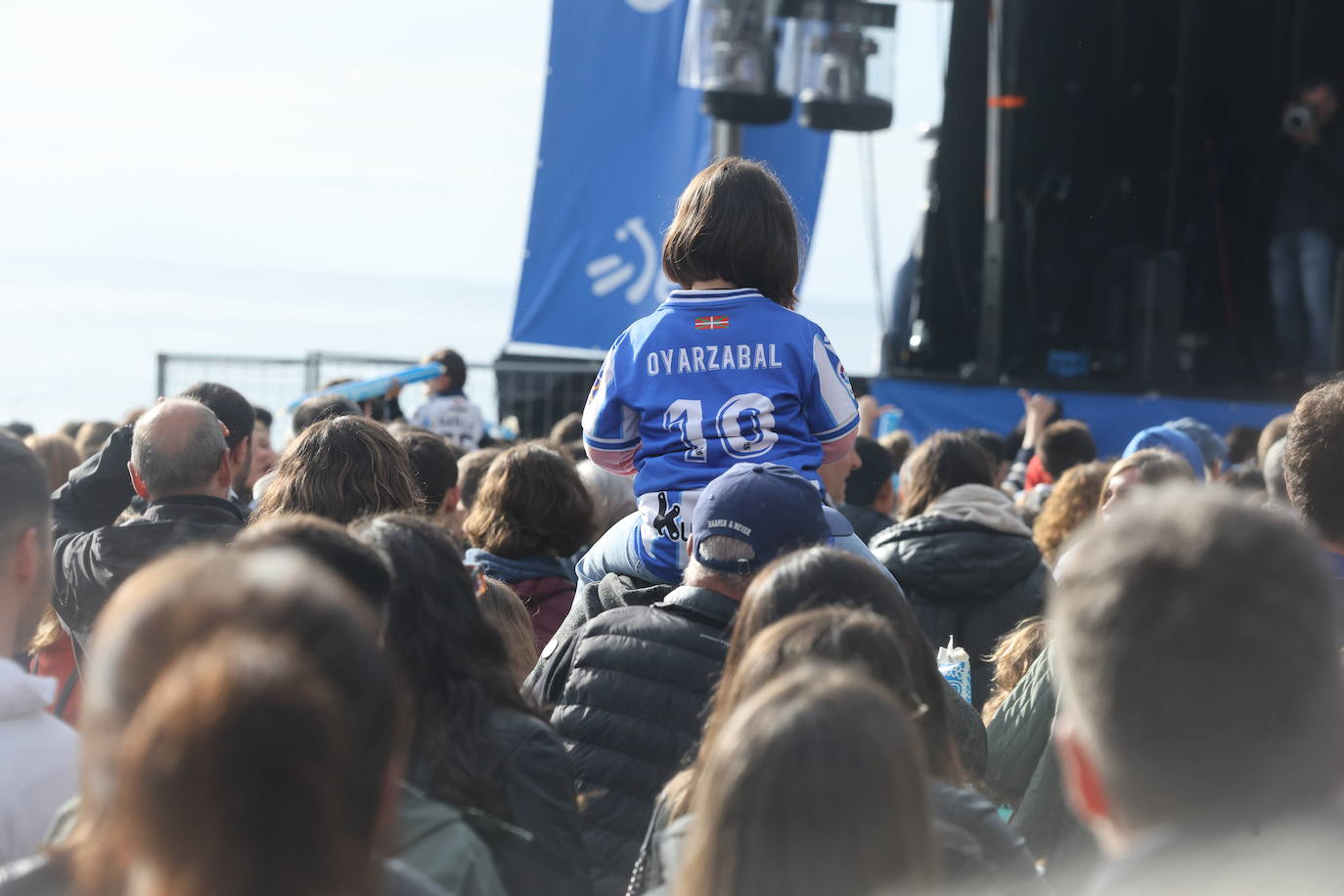 Gran ambiente en la fan zone de Sagüés