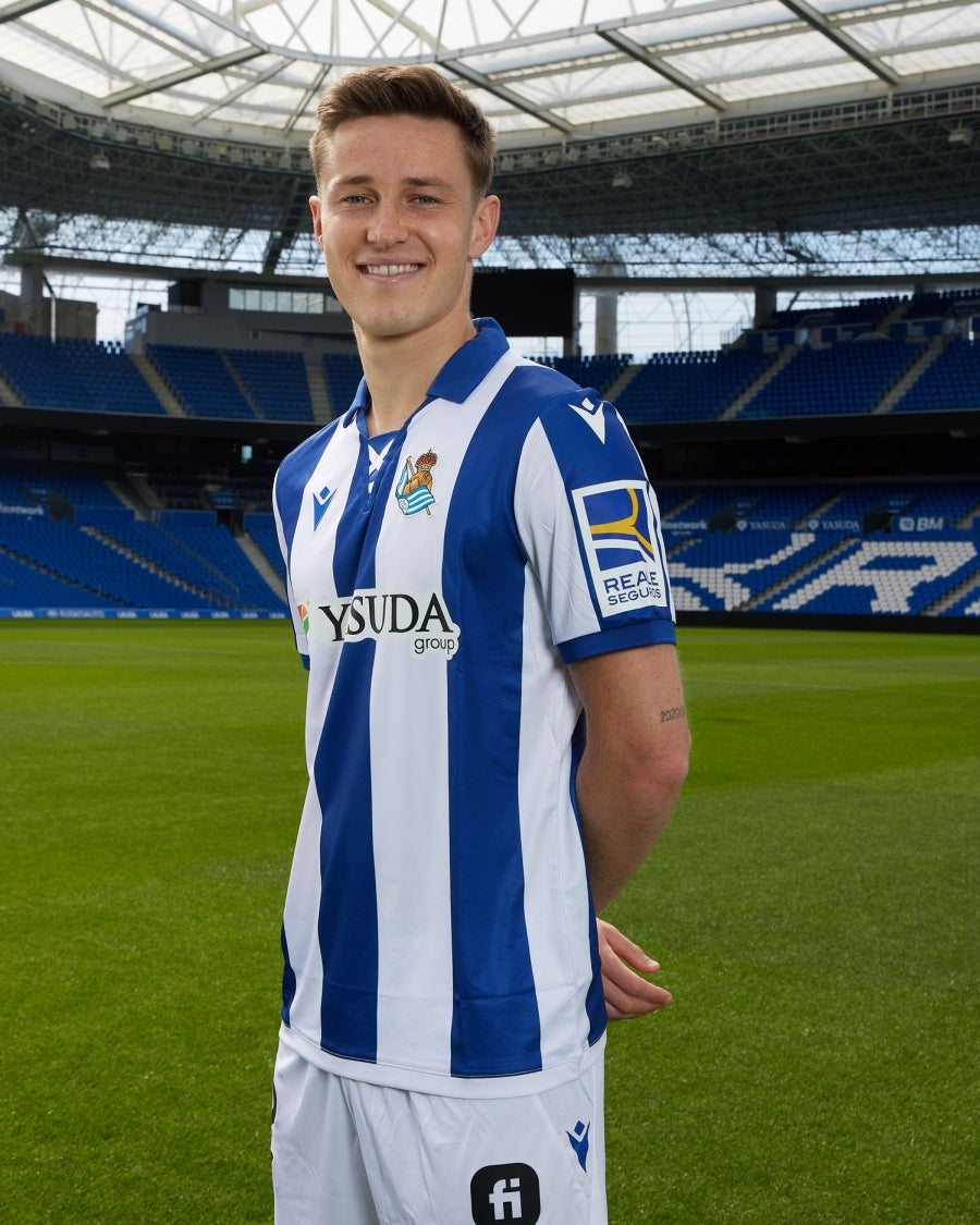Así es la nueva equipación de la Real Sociedad