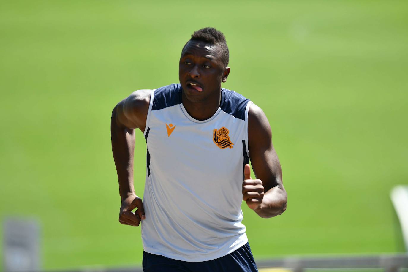 Sadiq Umar durante un entrenamiento en Zubieta