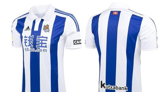 La nueva camiseta de la Real Sociedad evoca a la del equipo bicampeón de Liga.