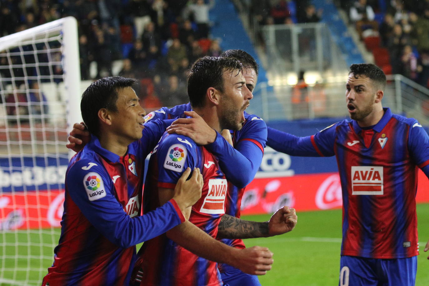 El Eibar se ha reecontrado con la victoria en Ipurua y ha vencido 3-0 al Granada.