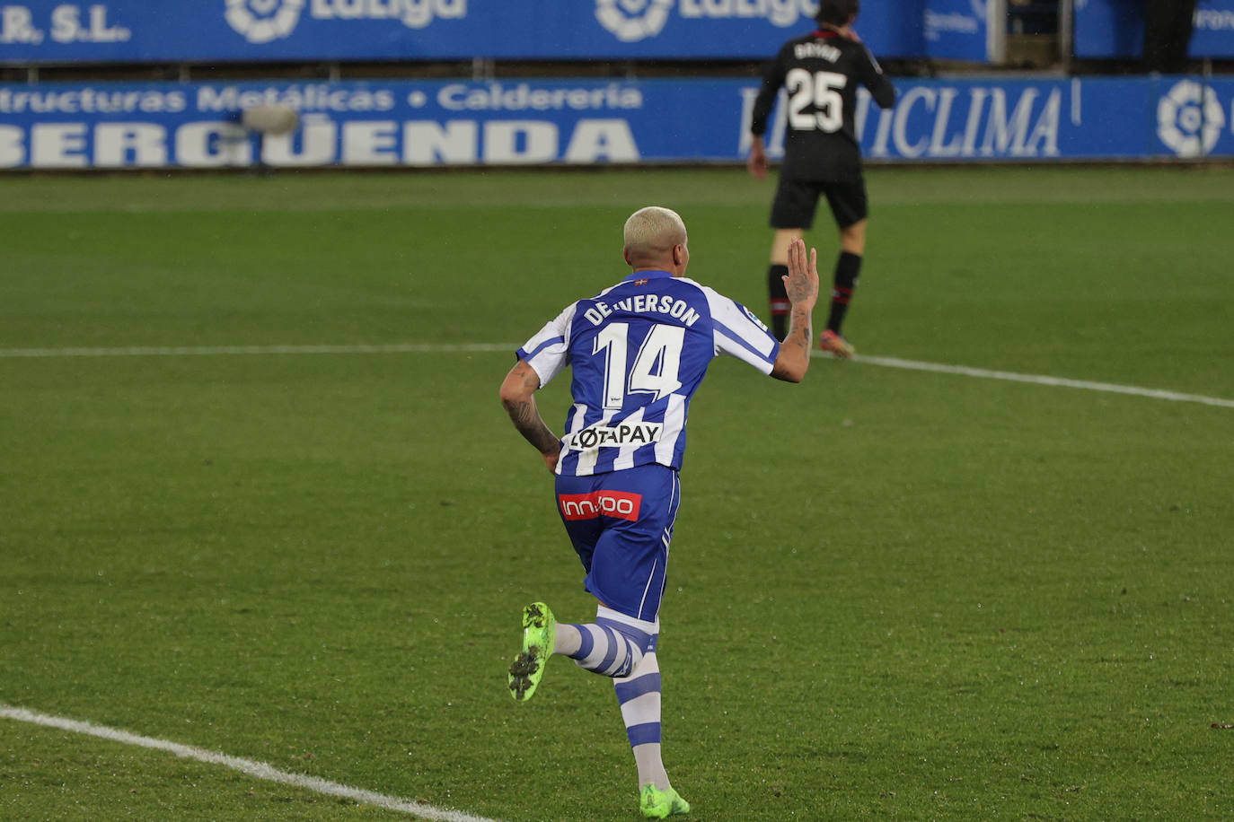 El Eibar se ha dejado tres puntos en Mendizorroza este miércoles por la noche al perder 2-1 contra el Alavés.