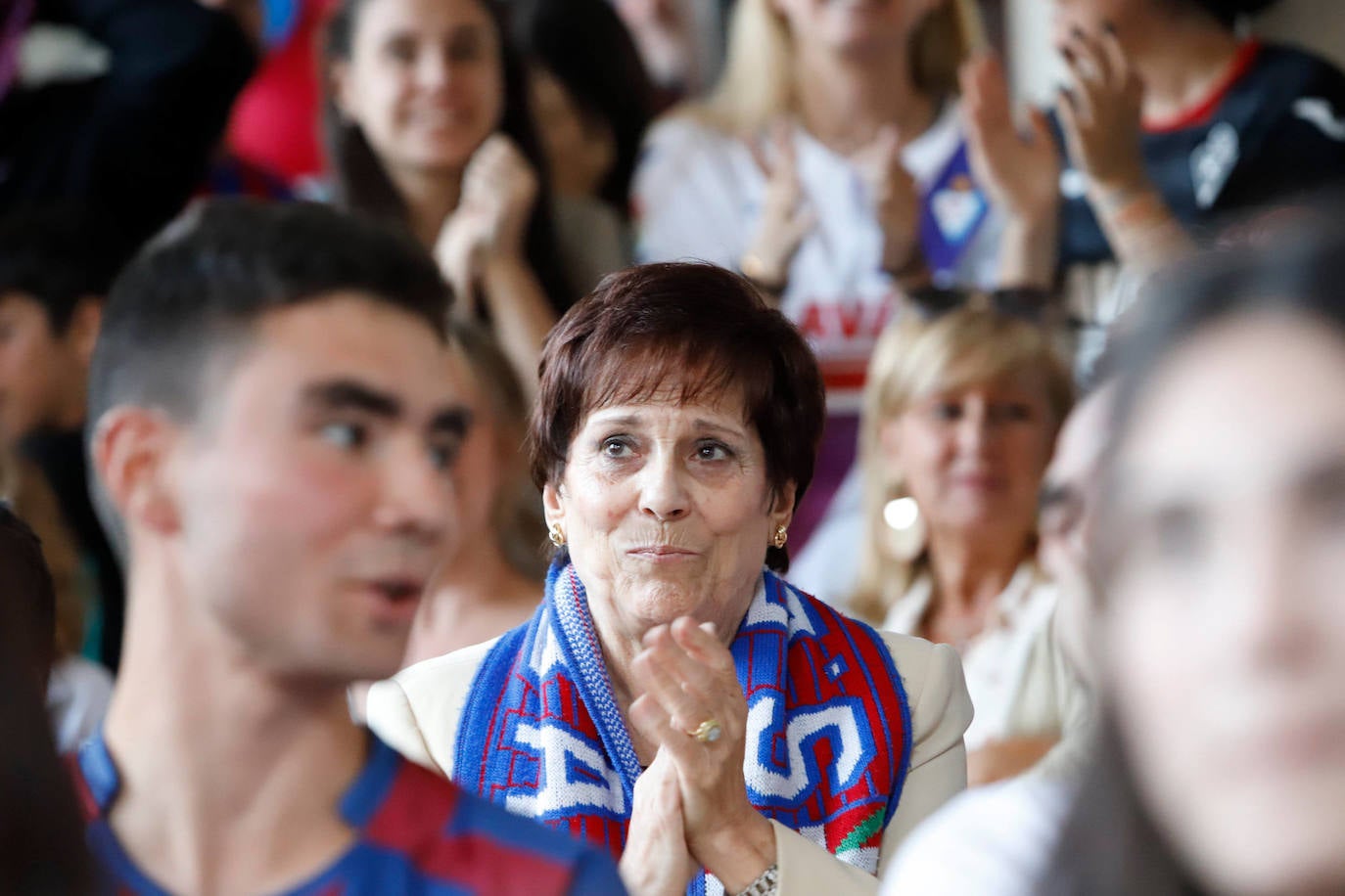 Fotos: Así se vivió en Eibar el intento frustrado de ascenso a Primera