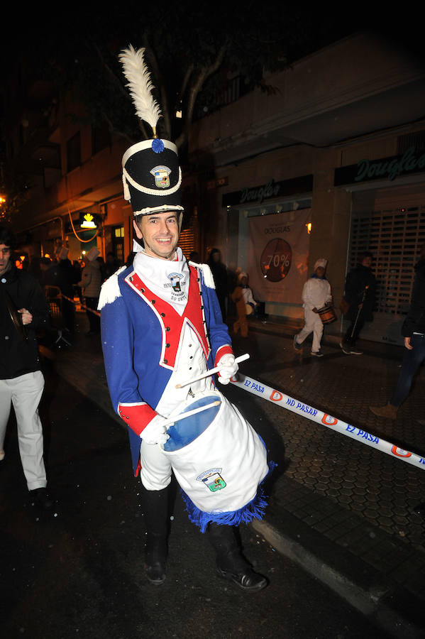 La tamborrada de Sansustene, la tercera más antigua del barrio de El Antiguo y la número catorce en el listado histórico donostiarra, celebra su salida número 50 por las calles del barrio. 