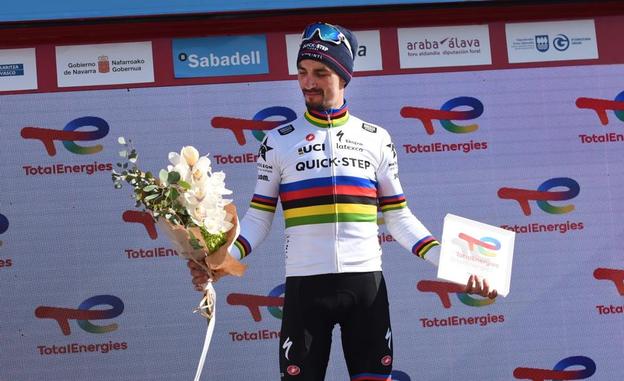Julian Alaphilippe: El maillot arcoíris gana en la Itzulia al décimo intento