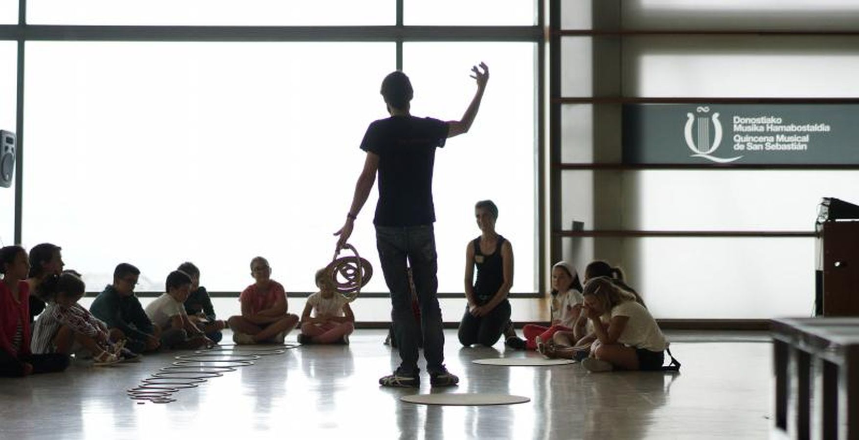 Calles, iglesias y hasta el atarpe de Cáritas han sido los protagonistas del primer día de Quincena Musical en San Sebastián