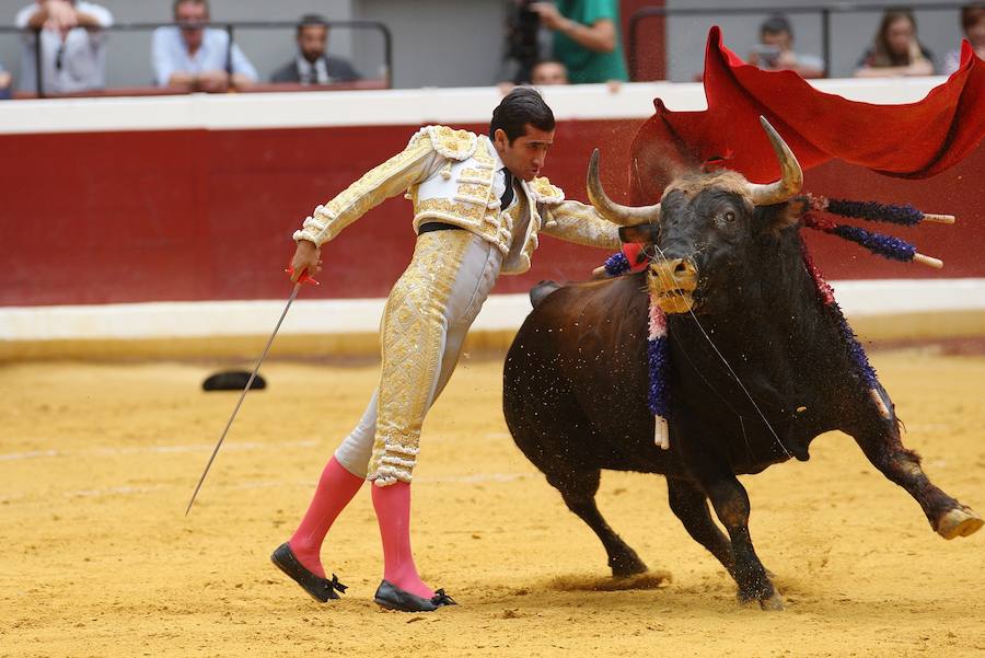 Unas 4.000 personas han acudido al coso de Illunbe.