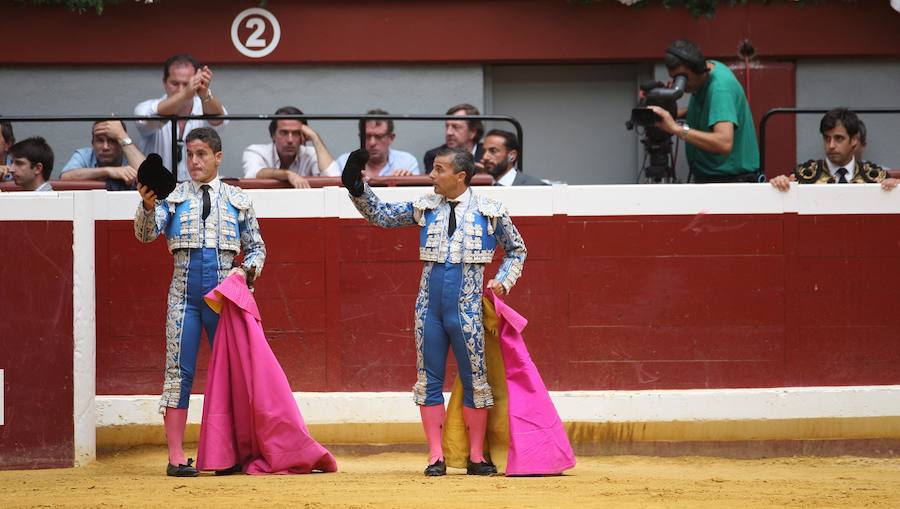 Unas 4.000 personas han acudido al coso de Illunbe.