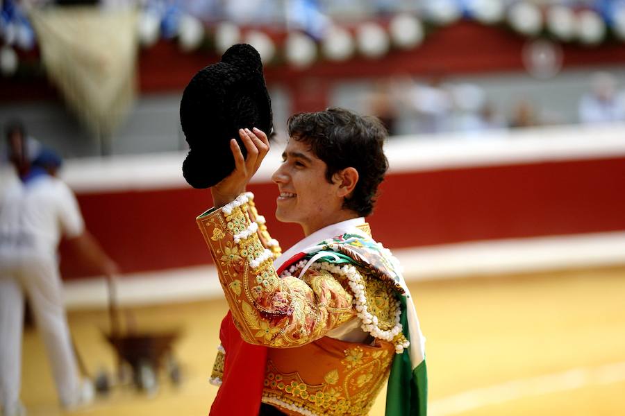 Unas 4.000 personas han acudido al coso de Illunbe.