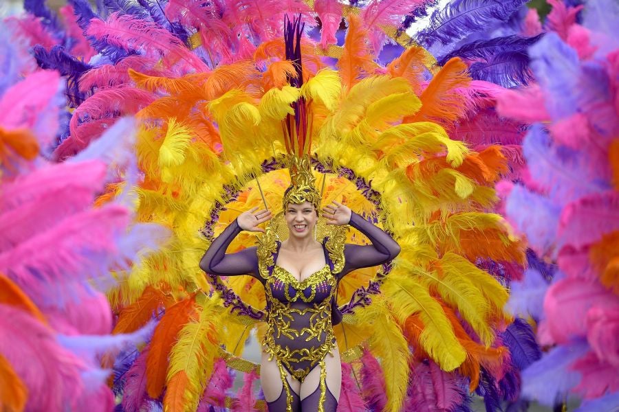 Debrecen, en Hungria, celebra la 48 edición del Festival de Flores, tradición que data de 1966 y que llena de carrozas, flores y espectáculos toda la ciudad, 