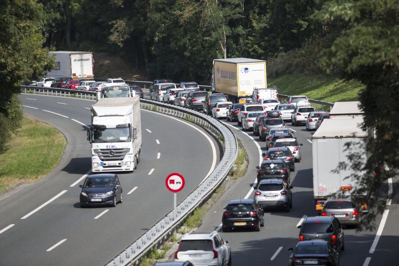 Otra jornada más de atascos en Biriatou
