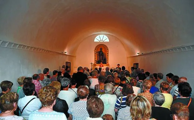 Interior de la ermita de San Bartolomé, el pasado jueves.