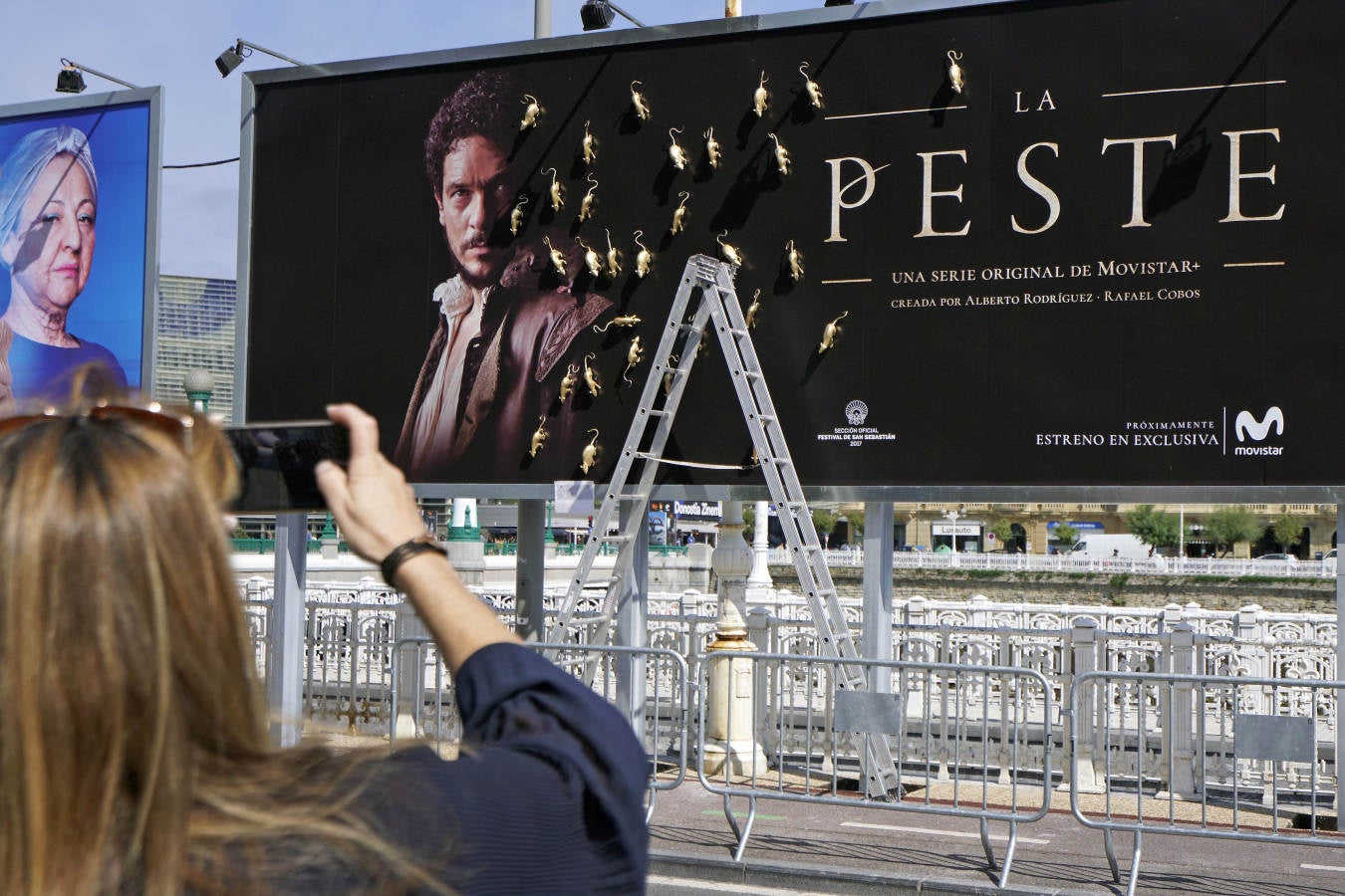 Emma Suárez, Ángela Molina y Wim Wenders, director de la película que inaugura la Sección Oficial, han protagonizado las llegadas de este jueves a San Sebastián