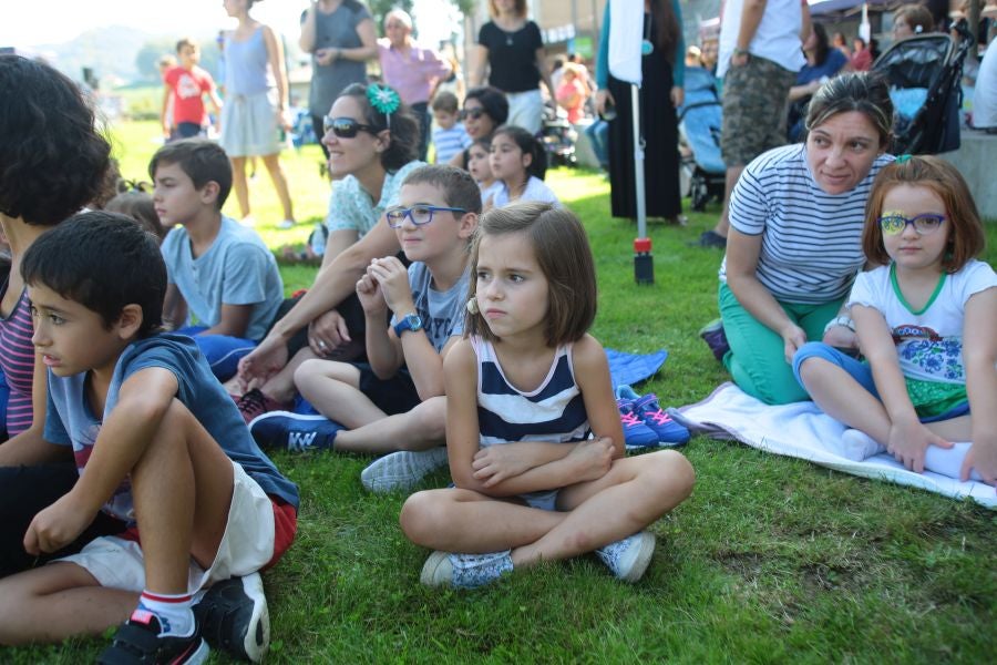 Muchos irundarras disfrutaron de la sesión de Girabira en Gain Gainean, suspendida la pasada semana por mal tiempo