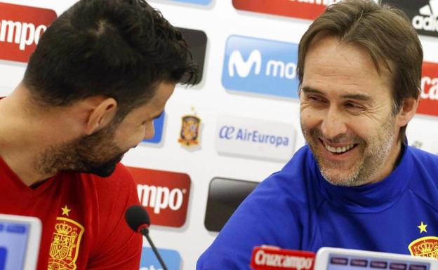 Costa y Lopetegui, en una rueda de prensa de la selección.