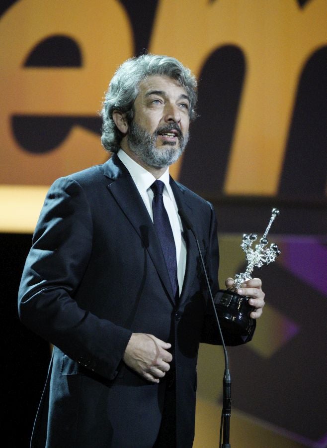 El actor argentino ha querido dedicar el galardón a todos los compañeros de profesión que se han cruzado en su carrera