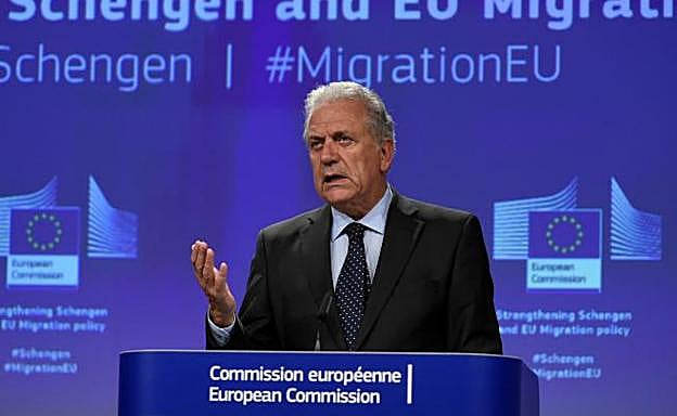 El comisario europeo de Inmigración, Dimitris Avramopoulos.