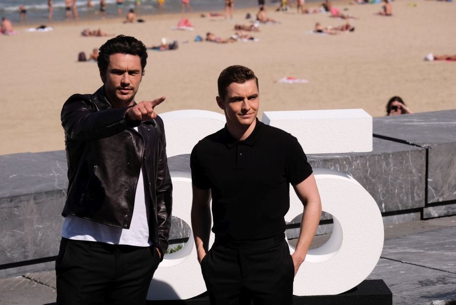 James Franco y su hermano, Dave Franco, presentan en la 65 edición del Festival de Cine de San Sebastián la película 'The Disaster Artist'. 