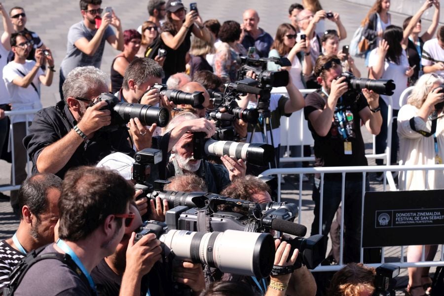James Franco y su hermano, Dave Franco, presentan en la 65 edición del Festival de Cine de San Sebastián la película 'The Disaster Artist'. 