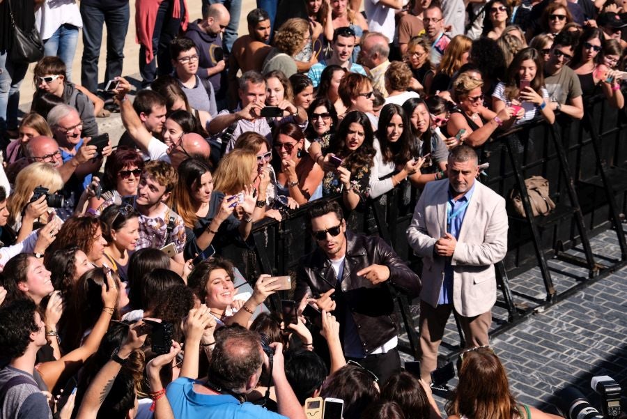 James Franco y su hermano, Dave Franco, presentan en la 65 edición del Festival de Cine de San Sebastián la película 'The Disaster Artist'. 