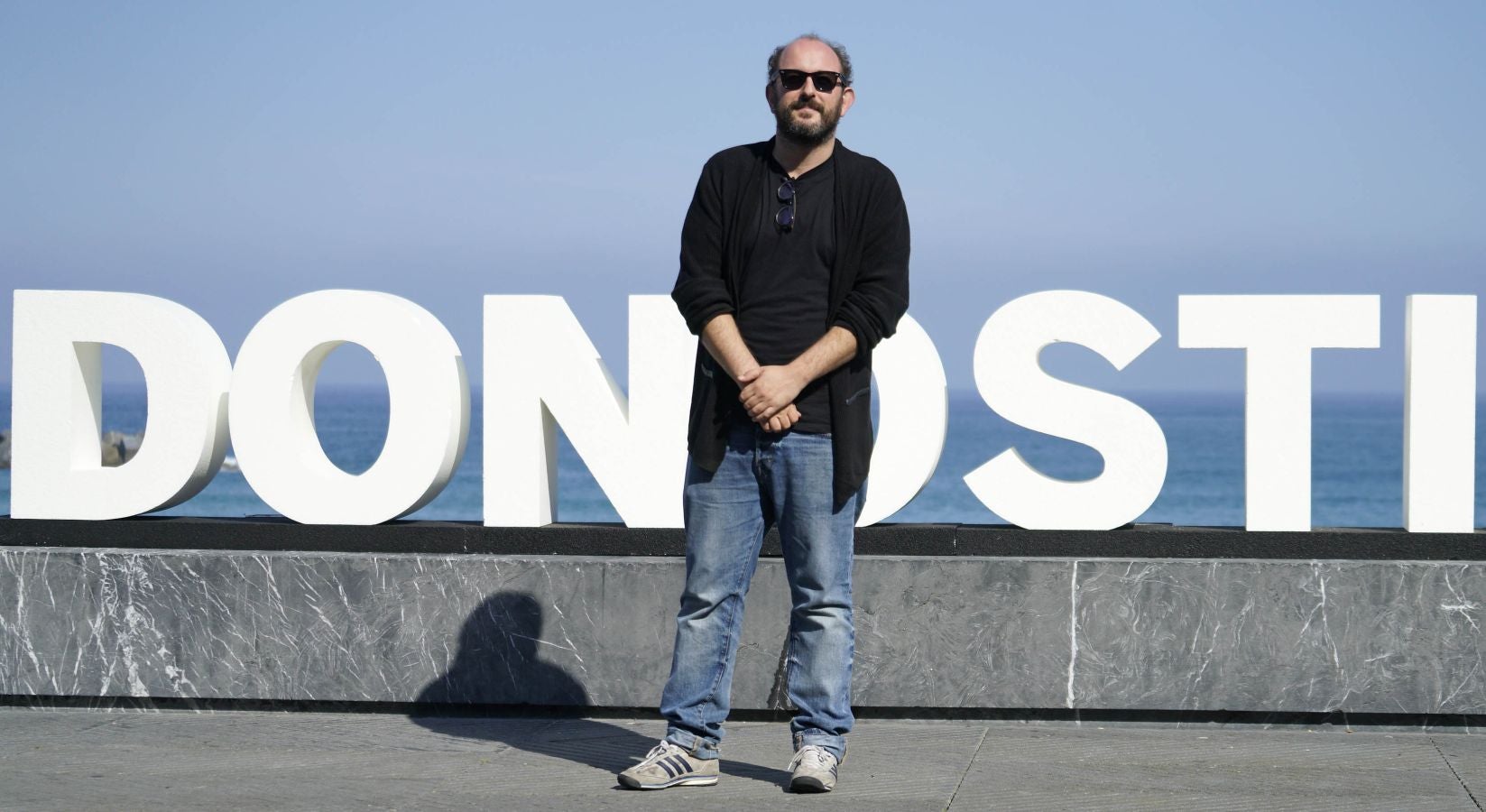 El elenco de la película ha posado en la terraza del Kursaal