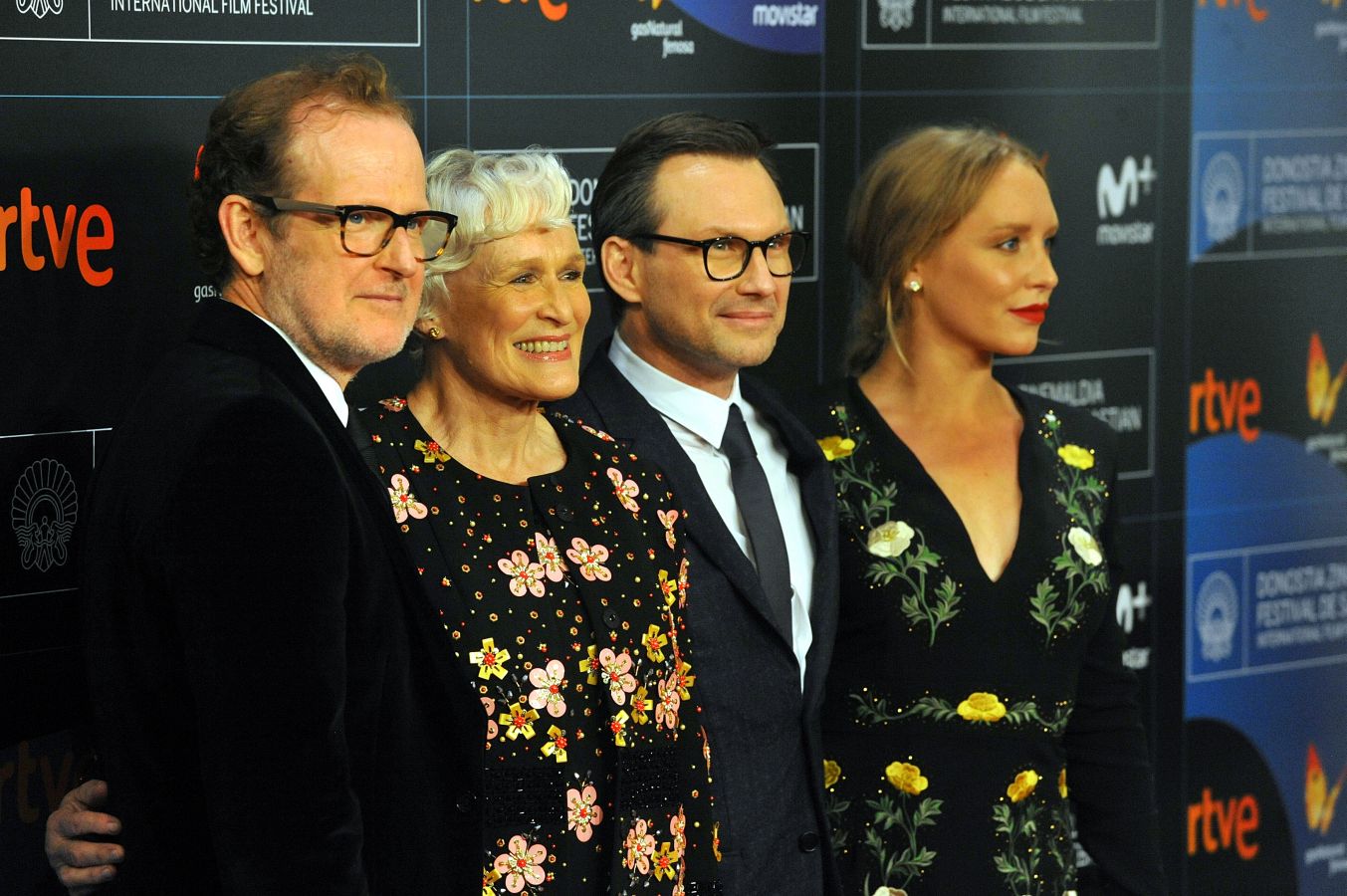 Christian Slater, Glenn Close, Leticia Dolera, Irene Escolar, Bárbara Goenaga, Hiba Abouk, Miguel Ángel Muñoz, Macarena Gómez, James Franco... 'Glamor' y nombres propios para la despedida del festival